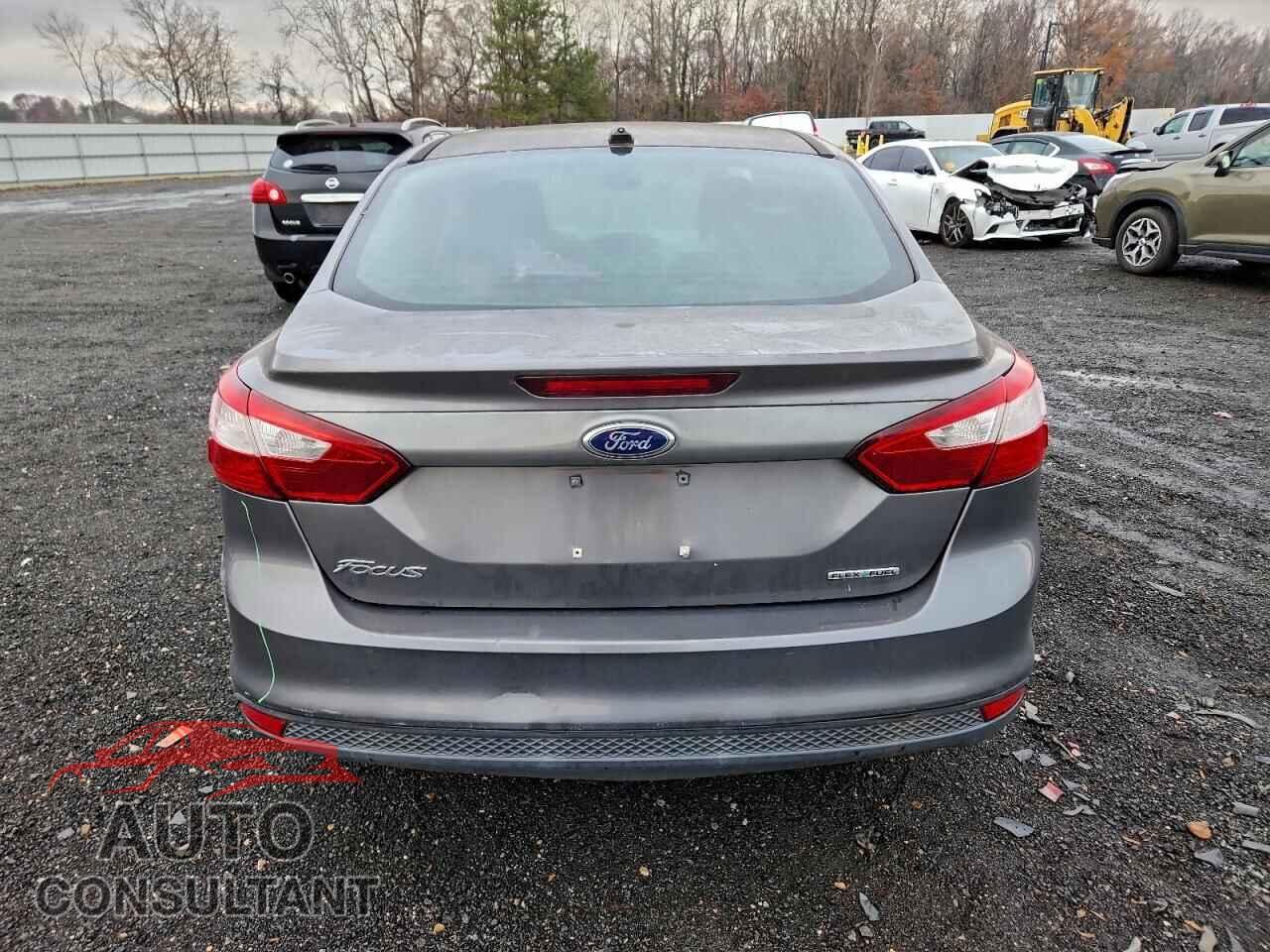 FORD FOCUS 2014 - 1FADP3E24EL305439