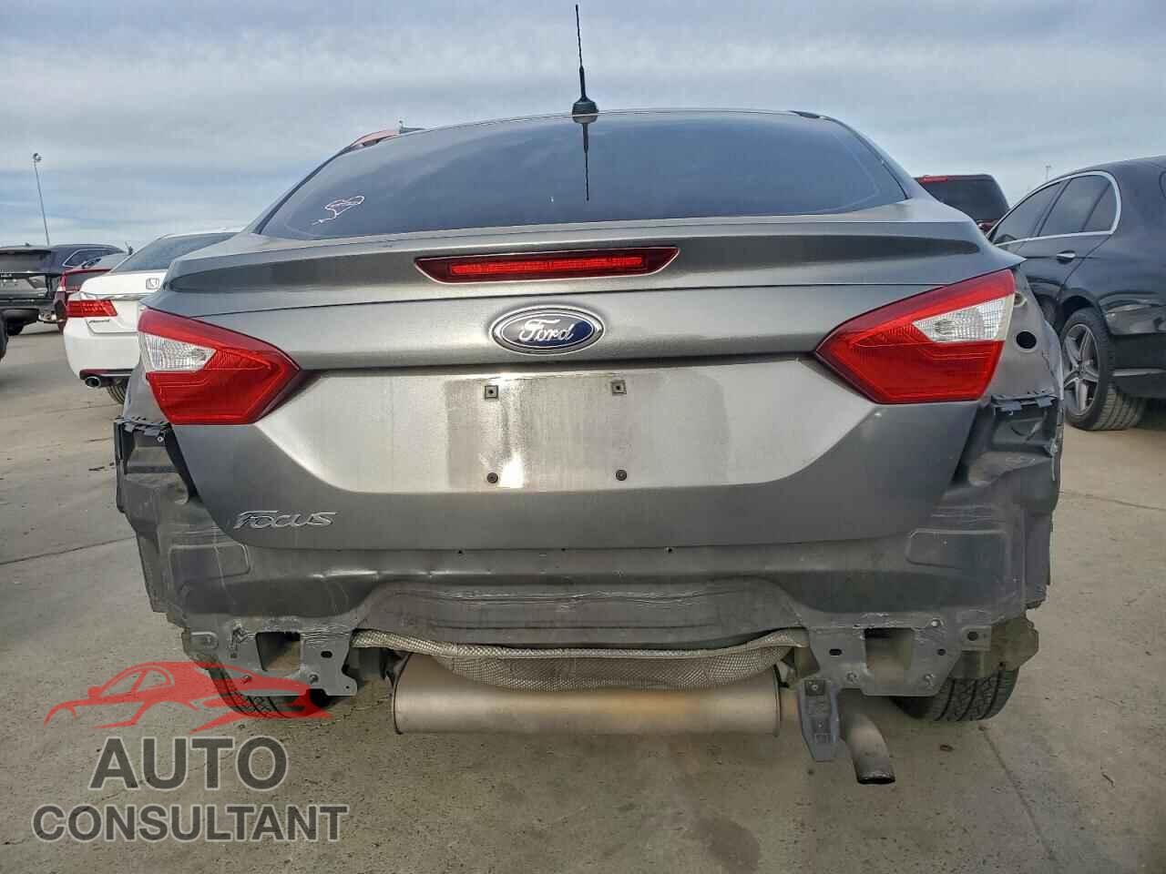 FORD FOCUS 2013 - 1FADP3E27DL116556