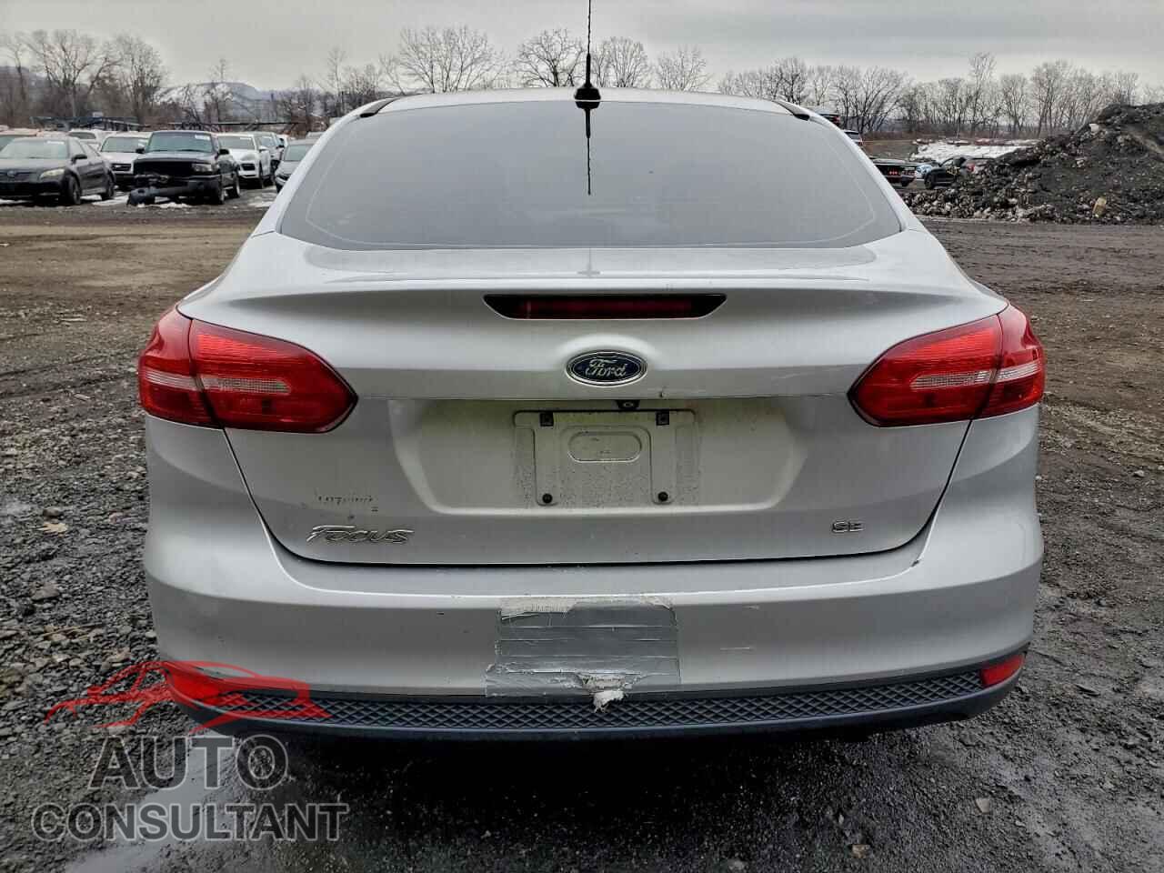 FORD FOCUS 2015 - 1FADP3F26FL376593