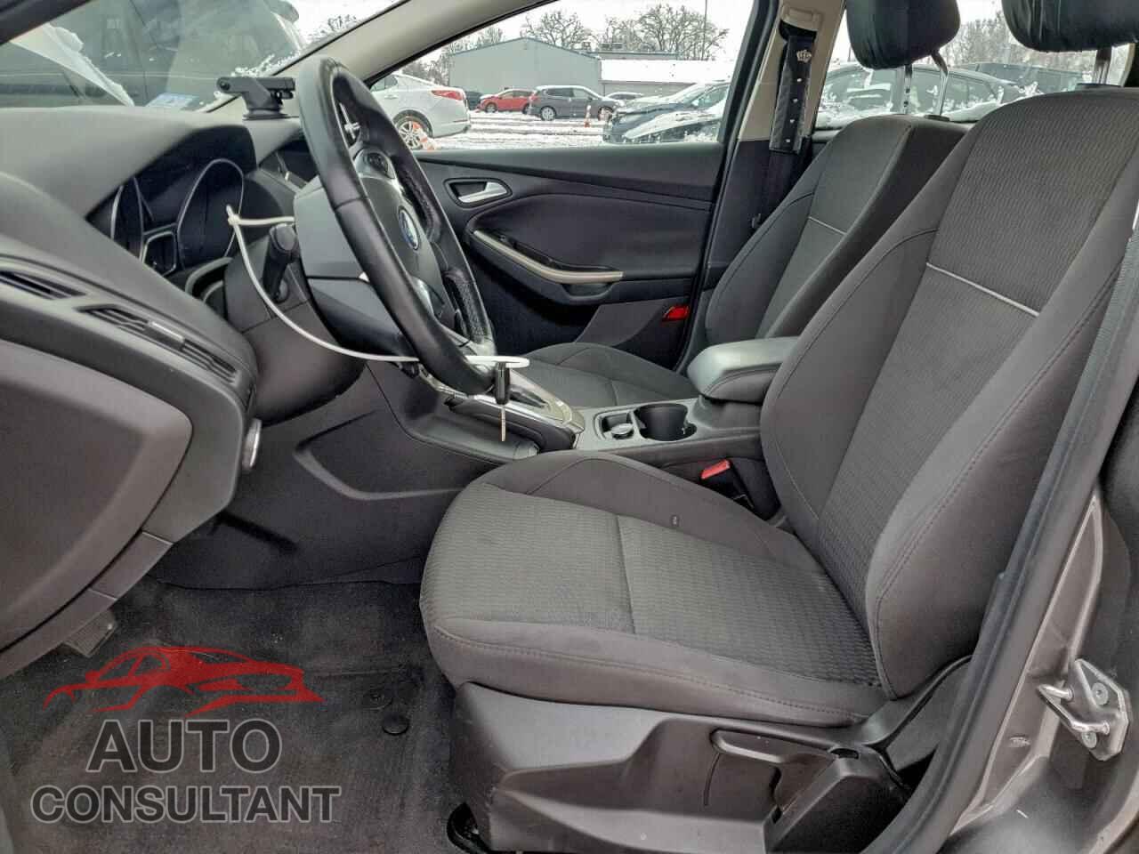 FORD FOCUS 2012 - 1FAHP3M28CL341036