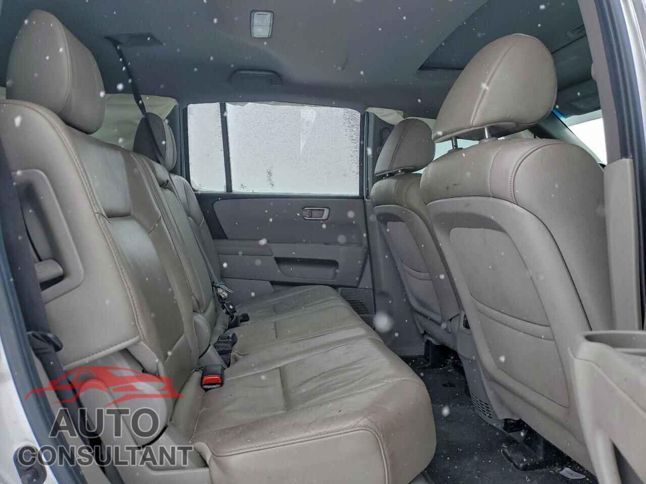 HONDA PILOT 2012 - 5FNYF4H57CB501031