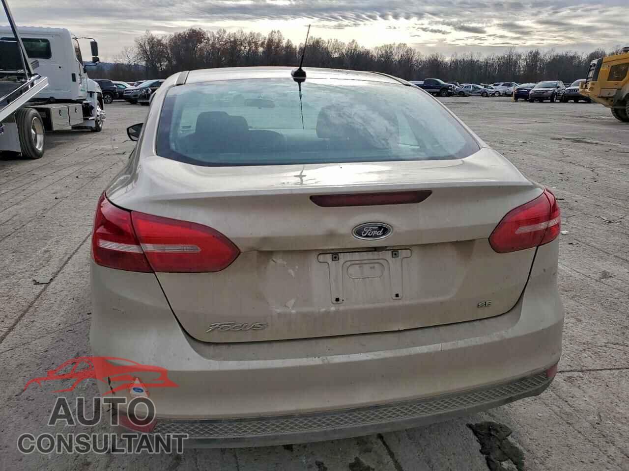 FORD FOCUS 2017 - 1FADP3F26HL317899