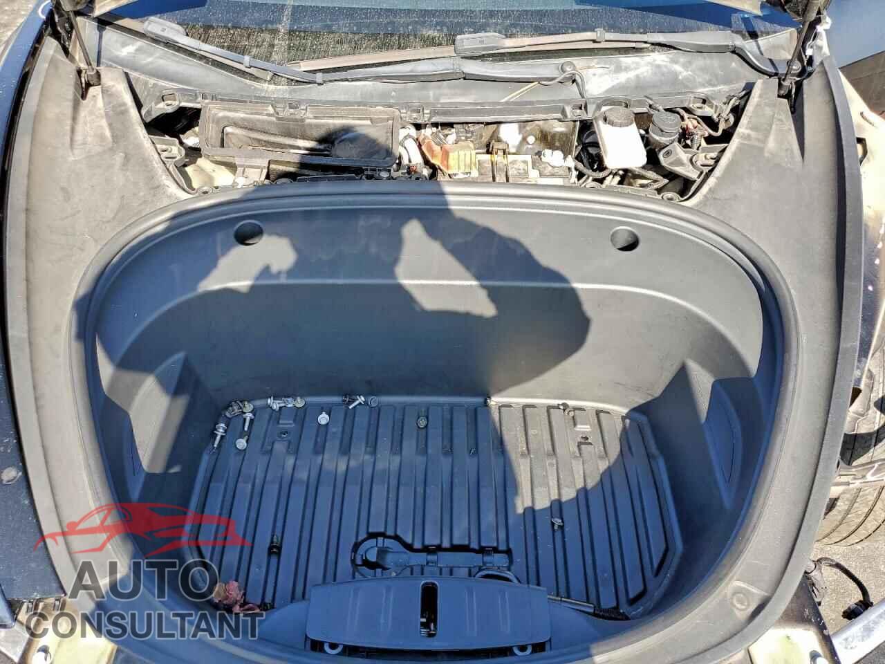 TESLA MODEL 3 2022 - 5YJ3E1EA5NF134422