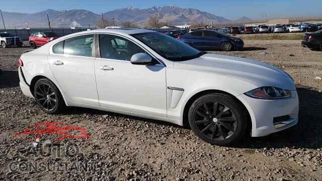 JAGUAR XF 2015 - SAJWA0FS2FPU68670