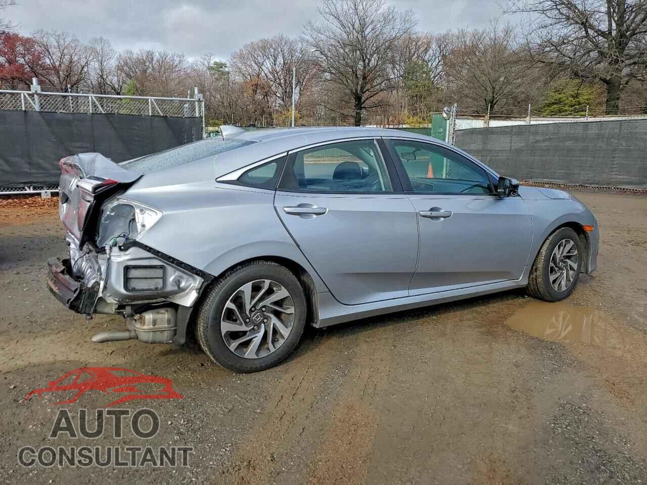 HONDA CIVIC 2018 - 2HGFC2F73JH504929