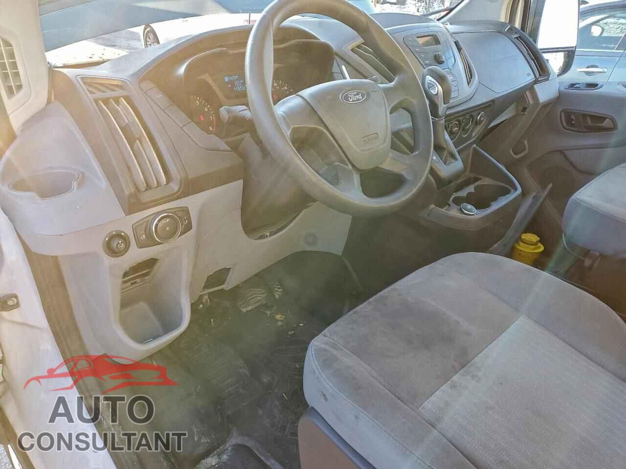 FORD TRANSIT 2018 - 1FTYR2CM4JKA51722