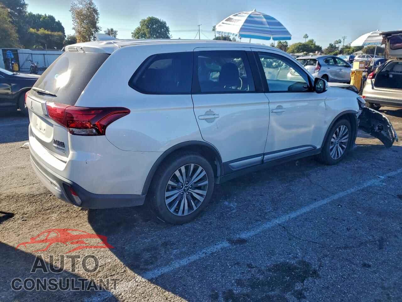 MITSUBISHI OUTLANDER 2019 - JA4AD3A35KZ008882