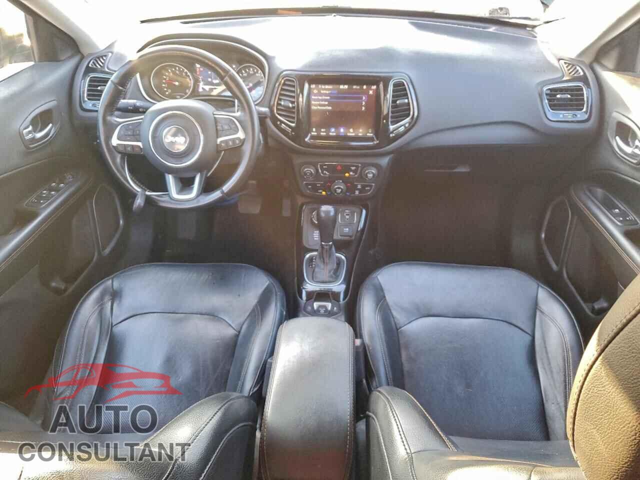JEEP COMPASS 2019 - 3C4NJDCB5KT727521