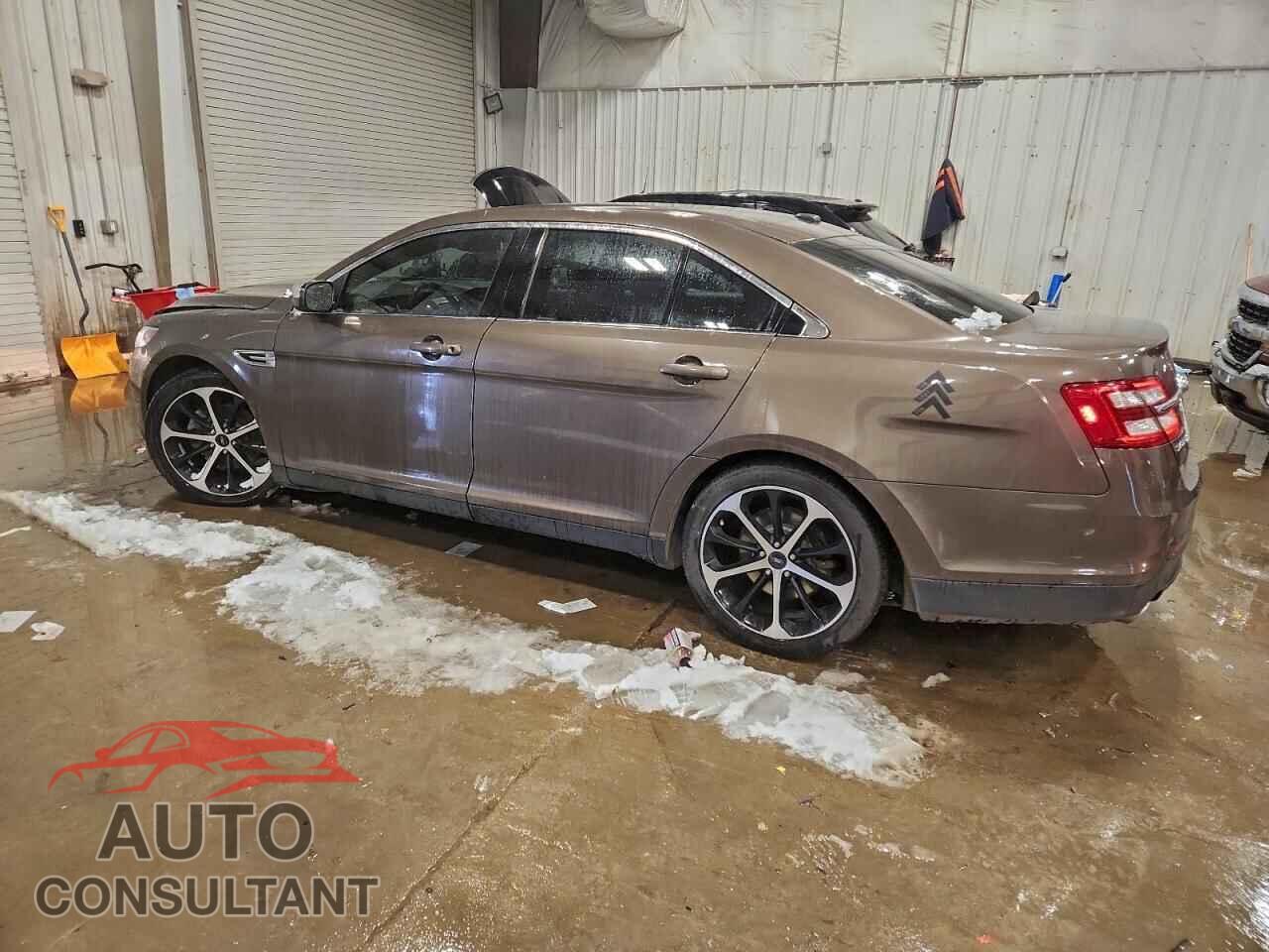 FORD TAURUS 2015 - 1FAHP2J83FG123263
