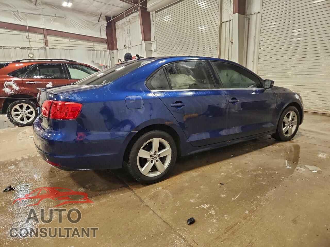 VOLKSWAGEN JETTA 2012 - 3VWLL7AJ7CM378545