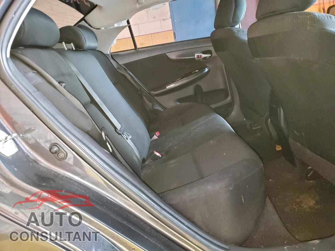 TOYOTA COROLLA 2011 - 2T1BU4EE3BC638647