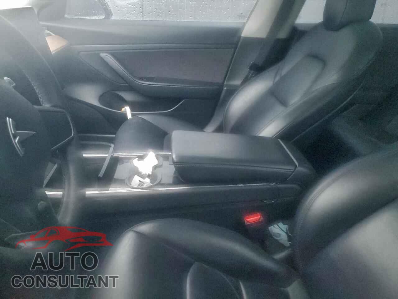 TESLA MODEL 3 2020 - 5YJ3E1EA2LF743867