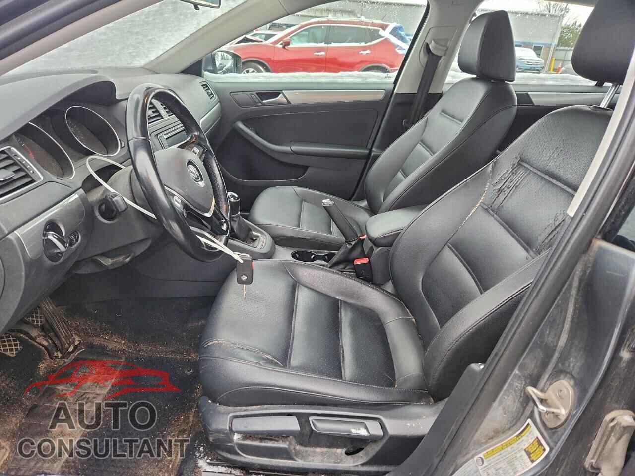 VOLKSWAGEN JETTA 2017 - 3VWB67AJ9HM333472