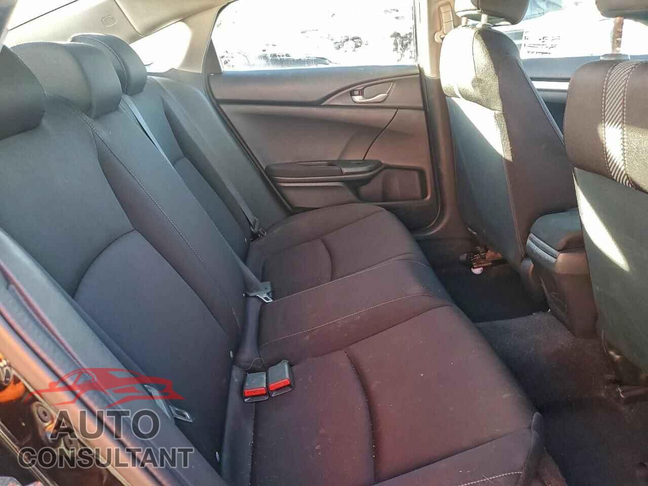 HONDA CIVIC 2017 - 2HGFC2F58HH526112