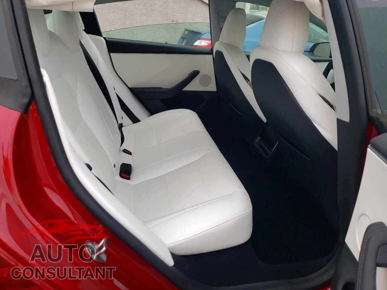 TESLA MODEL 3 2024 - 5YJ3E1EAXRF833440