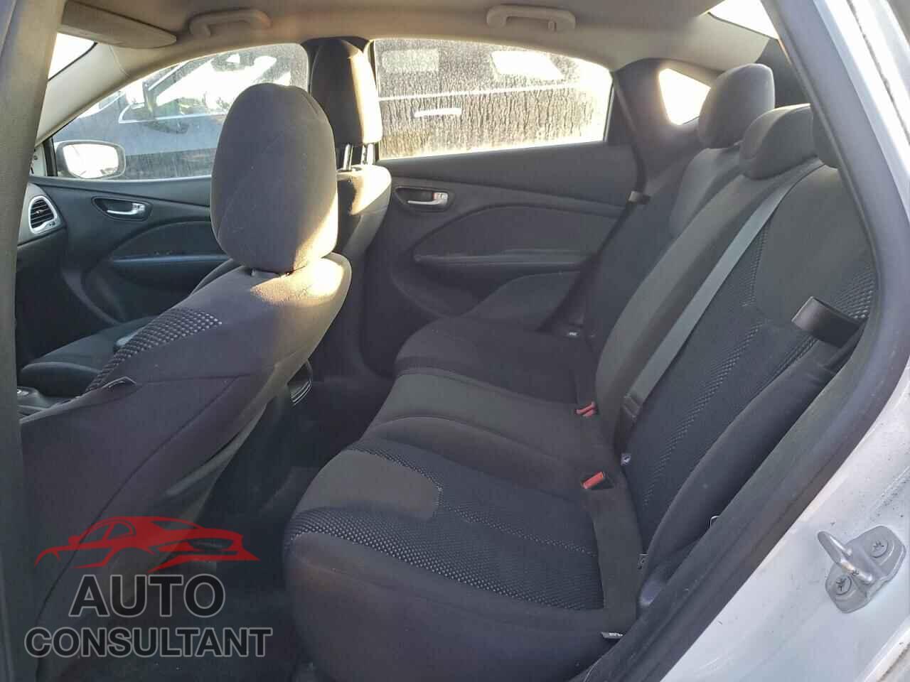 DODGE DART 2015 - 1C3CDFAA8FD405573