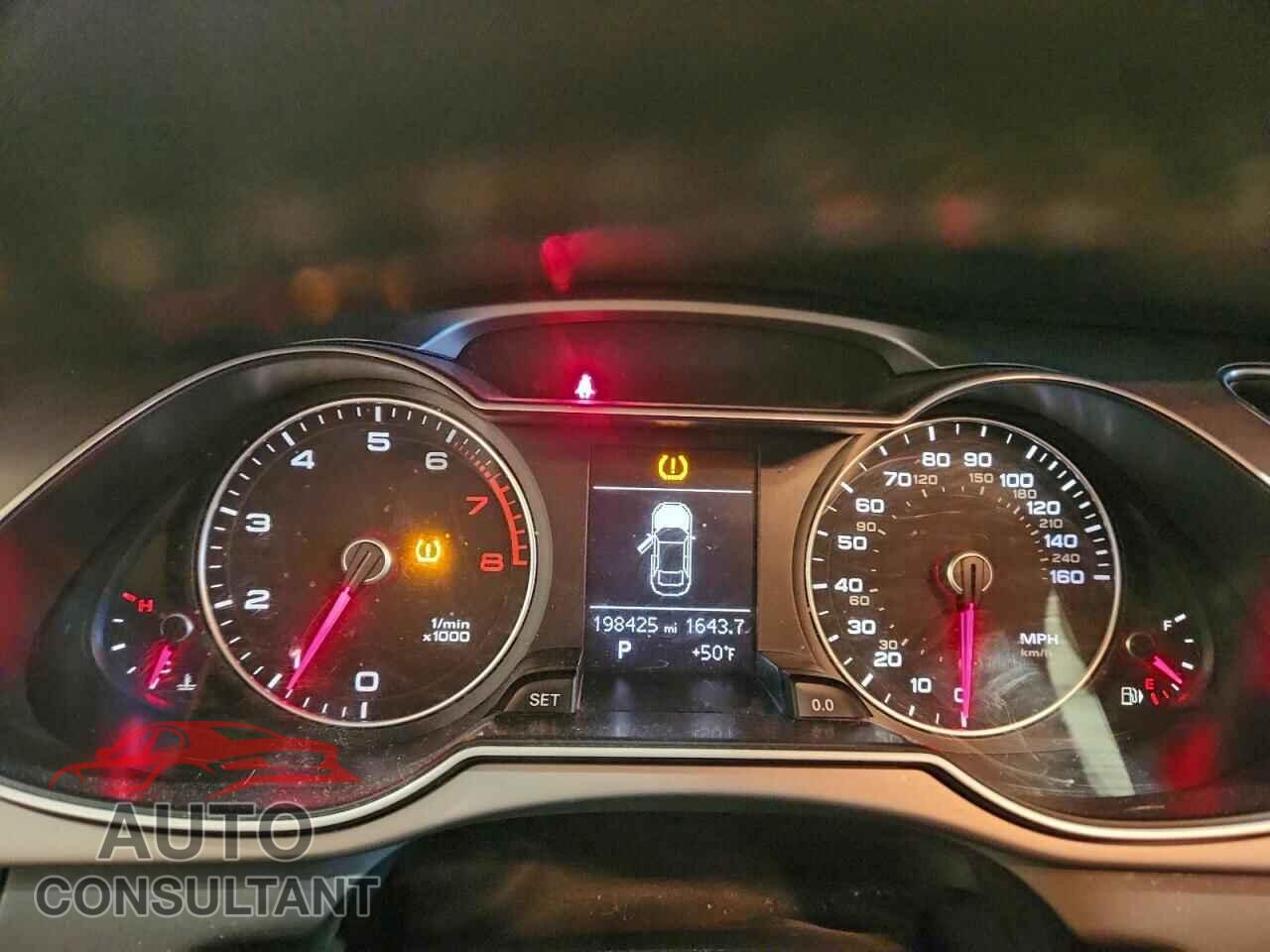 AUDI A4 2013 - WAUAFAFL7DN044531