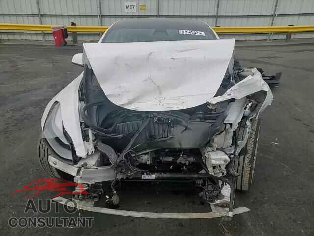 TESLA MODEL 3 2021 - 5YJ3E1EBXMF936908