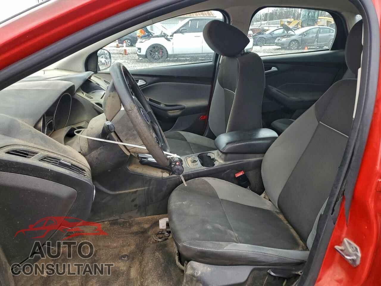 FORD FOCUS 2013 - 1FADP3F26DL199671