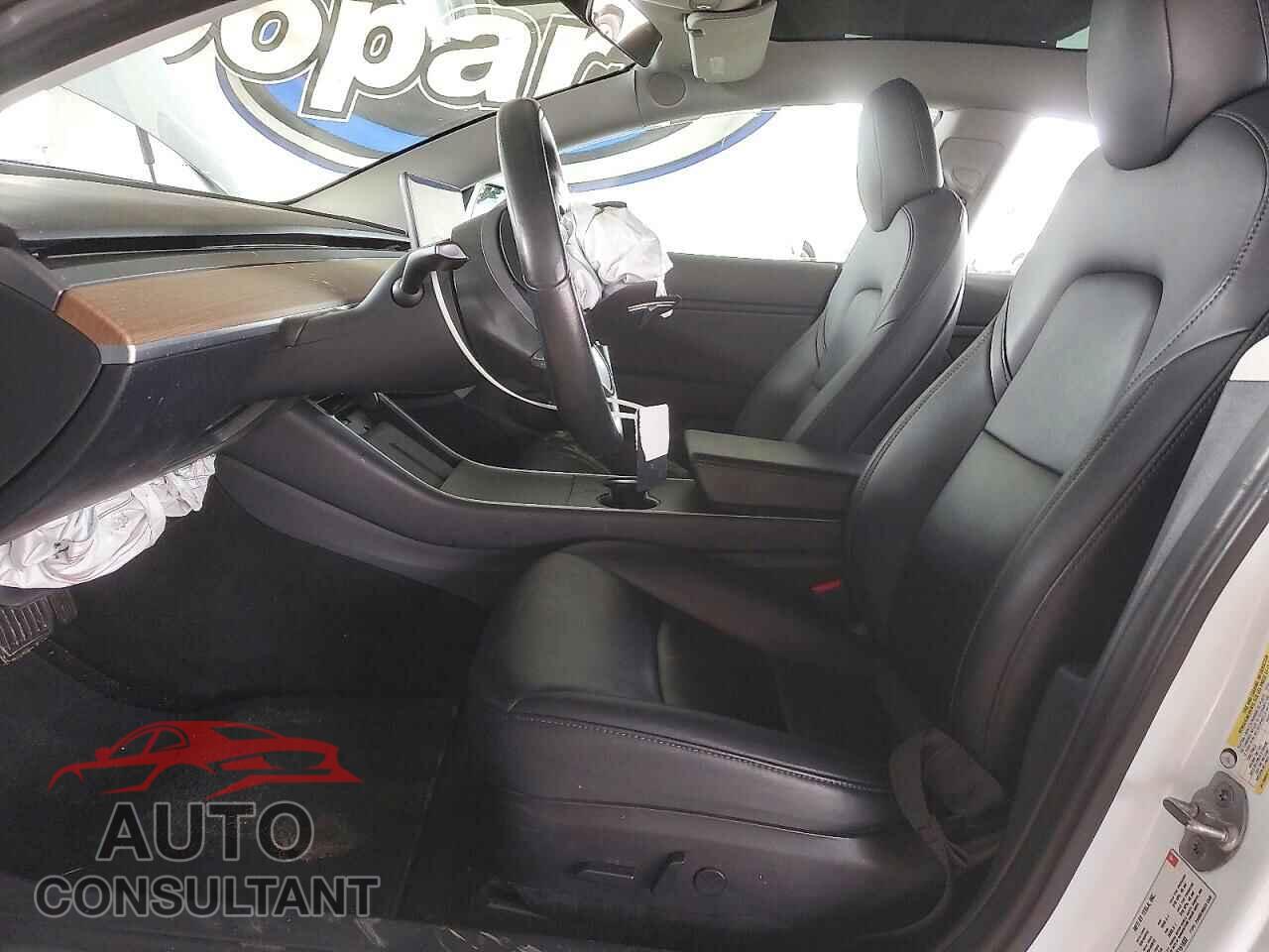 TESLA MODEL 3 2018 - 5YJ3E1EAXJF151632
