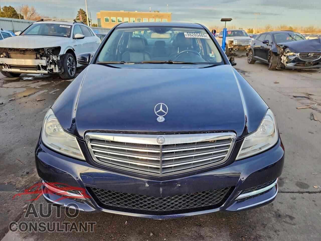 MERCEDES-BENZ C-CLASS 2013 - WDDGF8AB6DR266240
