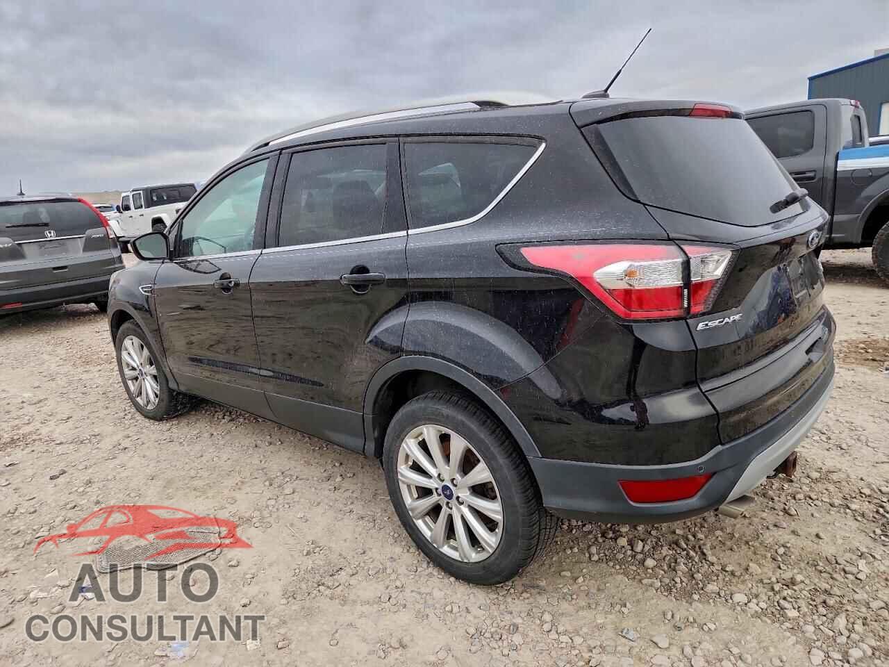 FORD ESCAPE 2017 - 1FMCU9JD7HUD52631