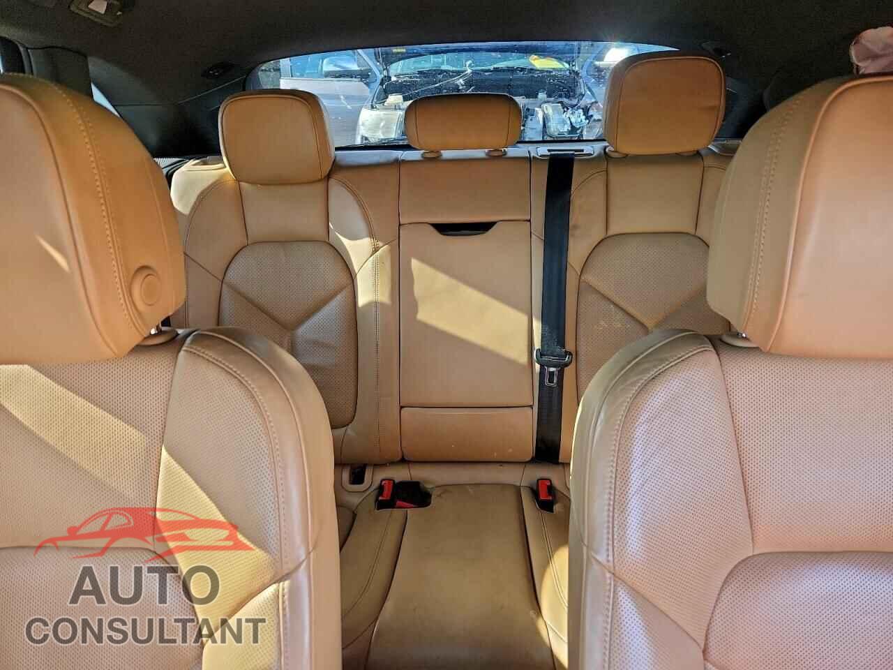 PORSCHE MACAN 2017 - WP1AA2A51HLB07395