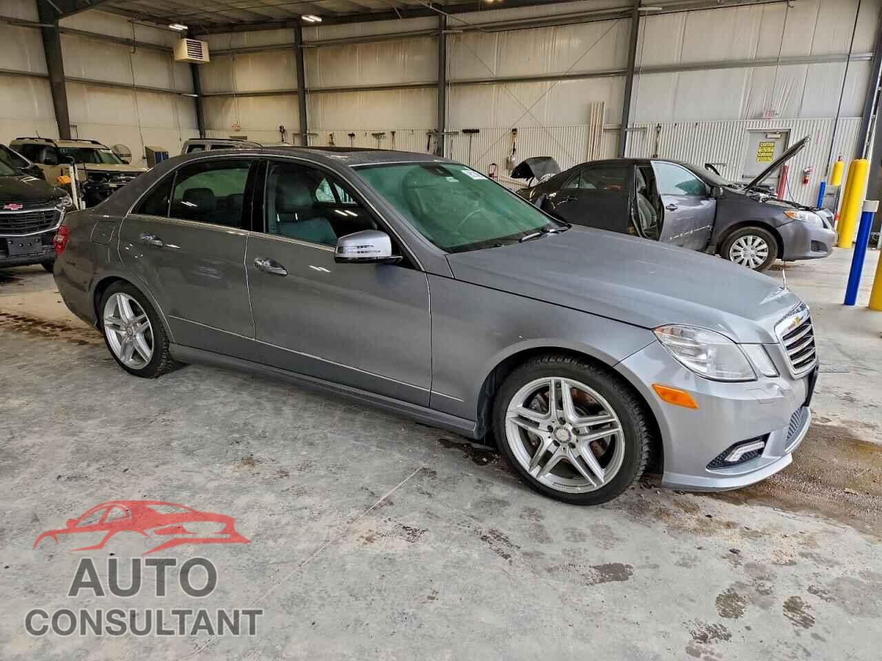 MERCEDES-BENZ E-CLASS 2011 - WDDHF9AB2BA471172