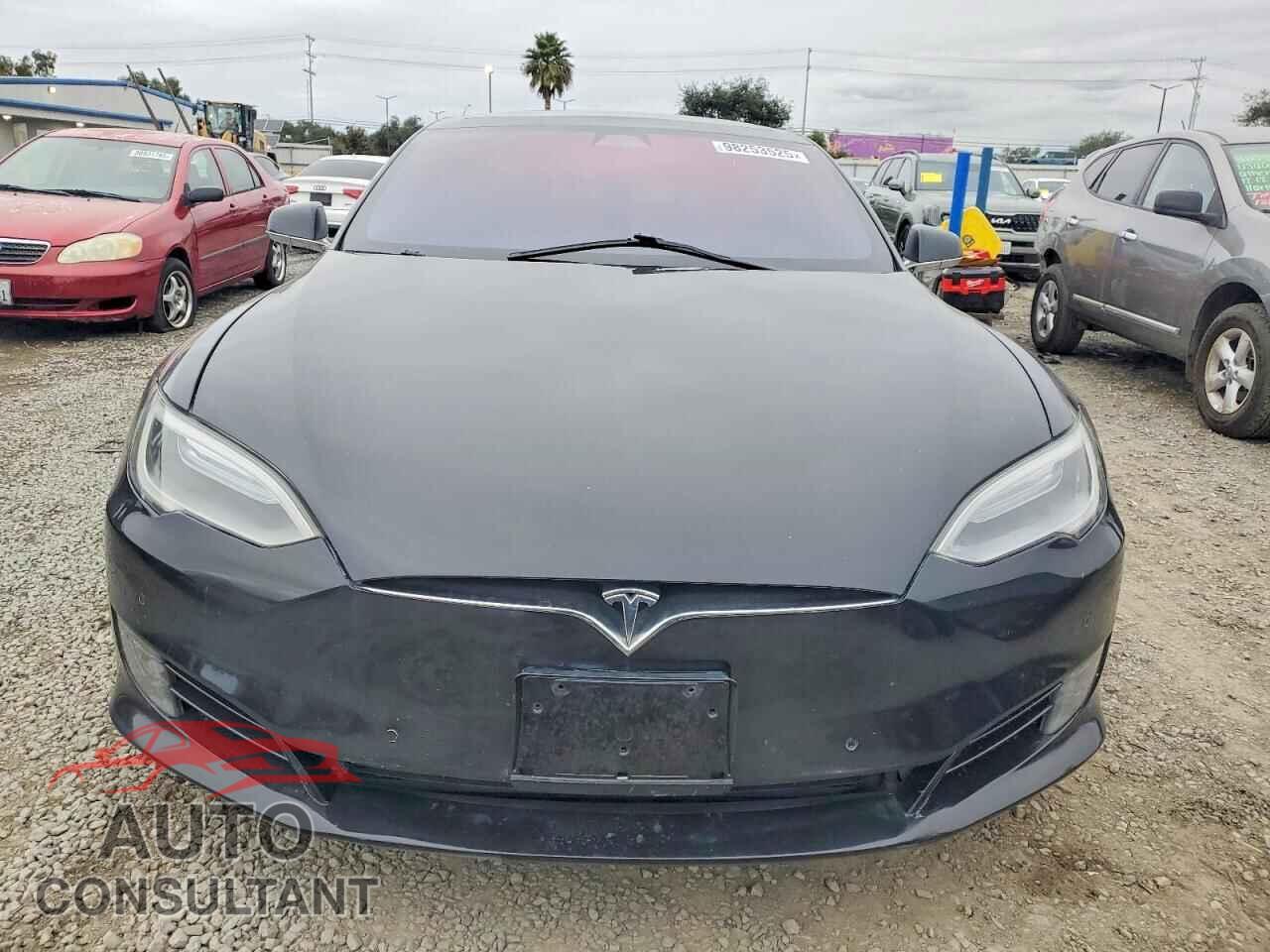 TESLA MODEL S 2017 - 5YJSA1E10HF195785