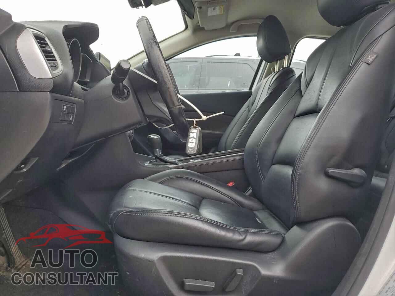MAZDA 3 2017 - JM1BN1V76H1106089