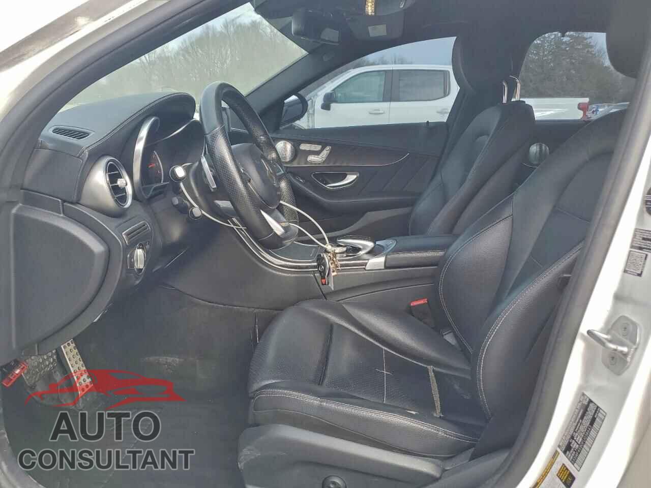 MERCEDES-BENZ C-CLASS 2015 - 55SWF4KB0FU038643