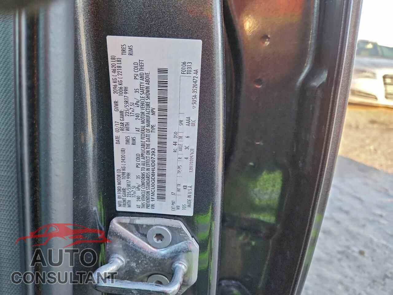 FORD ESCAPE 2017 - 1FMCU0GD8HUD07393