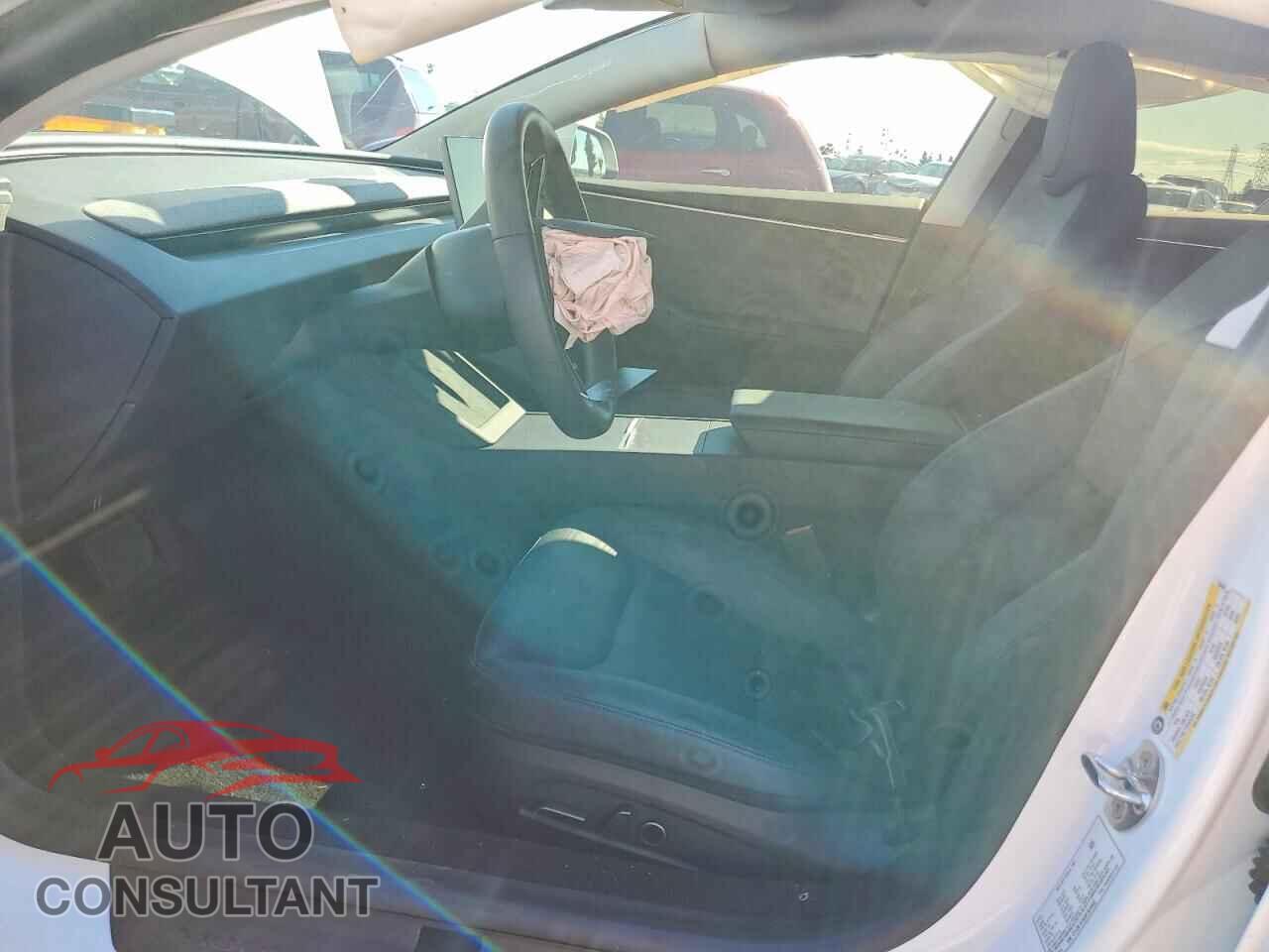 TESLA MODEL 3 2025 - 5YJ3E1EA0SF959408