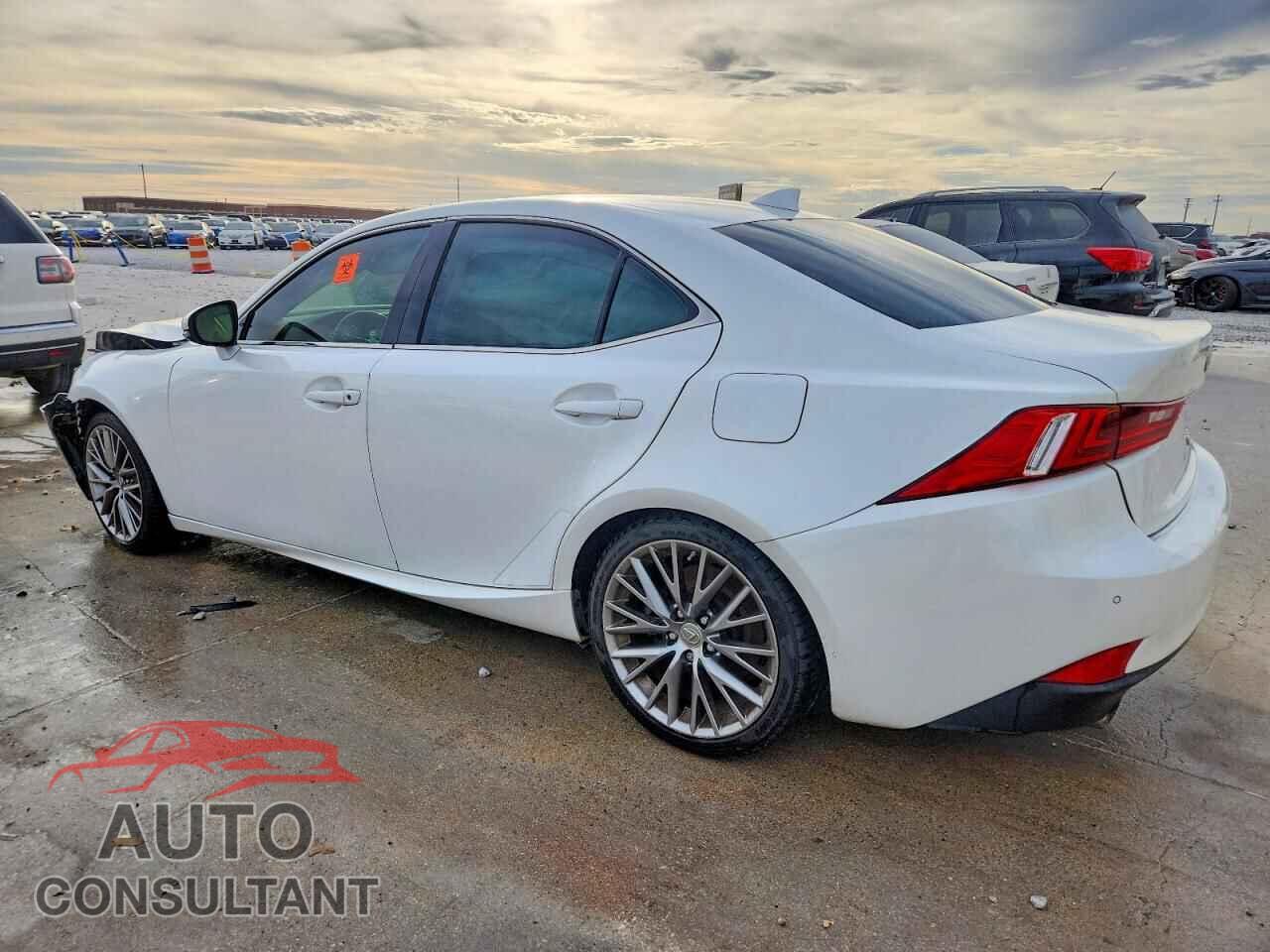LEXUS IS 2016 - JTHBA1D27G5003996