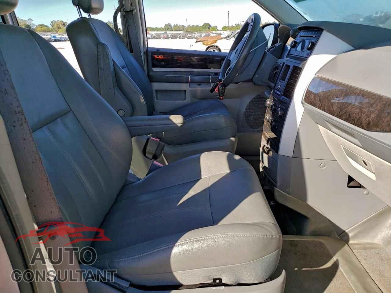 DODGE CARAVAN 2010 - 2D4RN5DX7AR498298