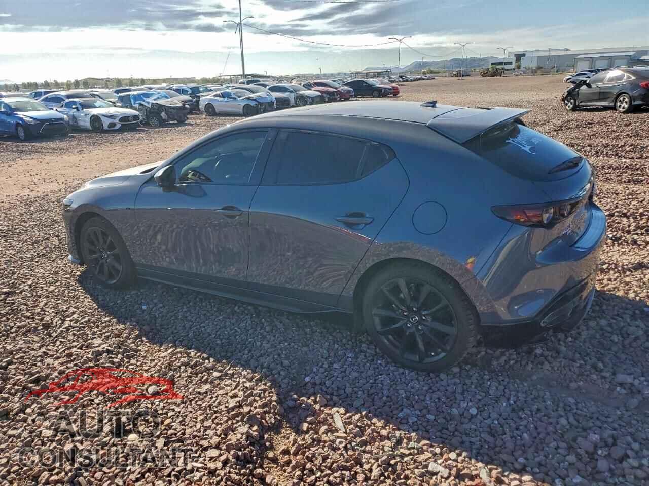 MAZDA 3 2021 - JM1BPBML5M1349143