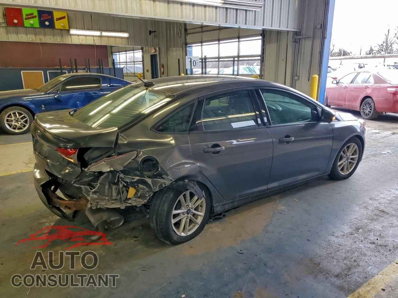 FORD FOCUS 2017 - 1FADP3F22HL283640