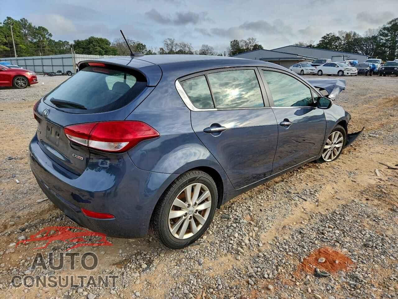 KIA FORTE 2015 - KNAFX5A83F5288421
