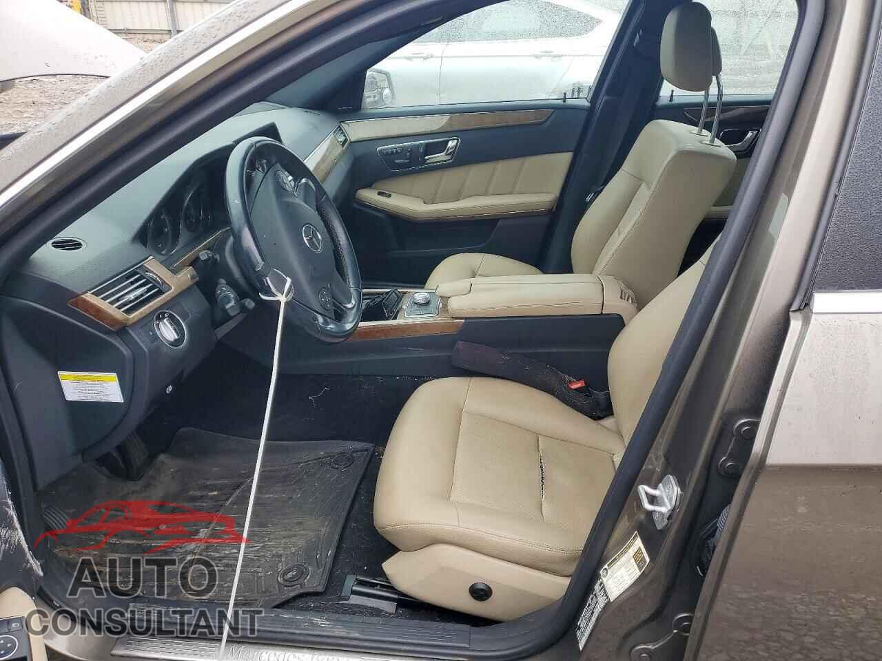 MERCEDES-BENZ E-CLASS 2011 - WDDHF8HB3BA390147