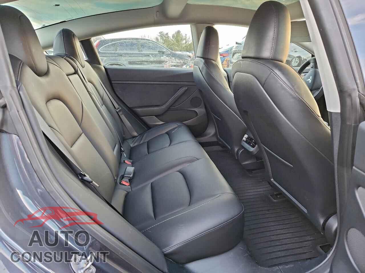 TESLA MODEL 3 2023 - 5YJ3E1EA7PF638361