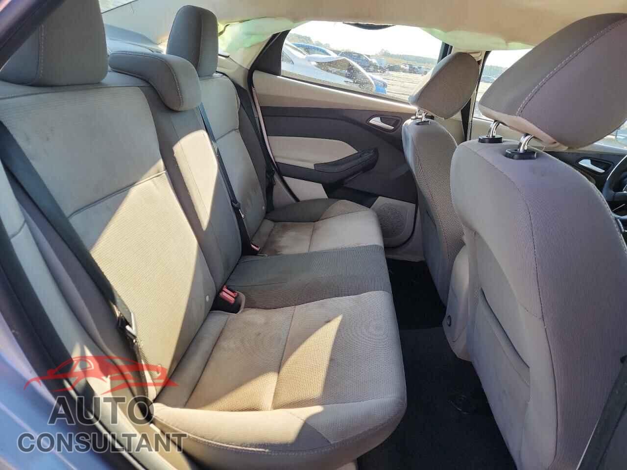 FORD FOCUS 2014 - 1FADP3F28EL403047