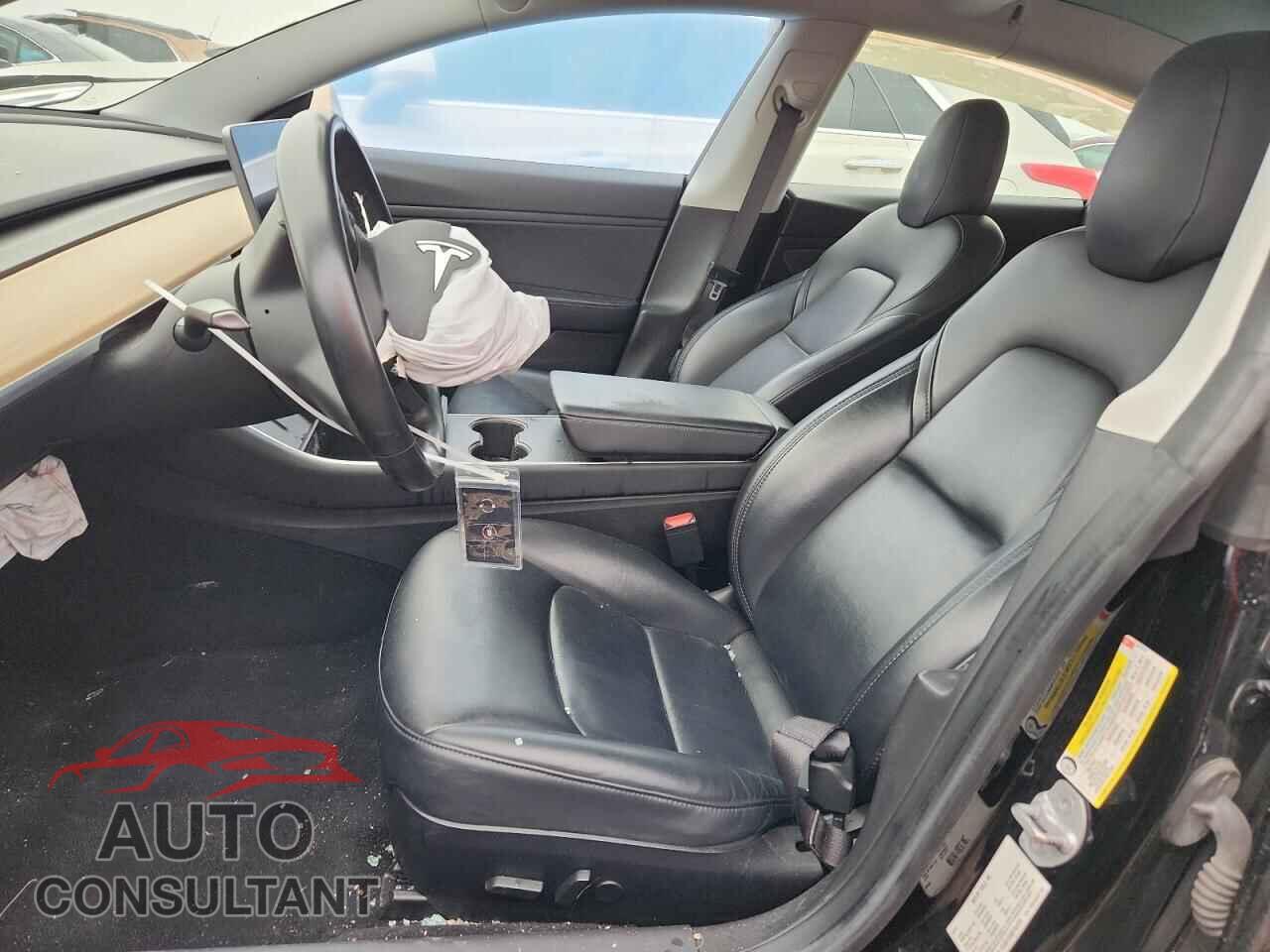 TESLA MODEL 3 2019 - 5YJ3E1EA5KF361976