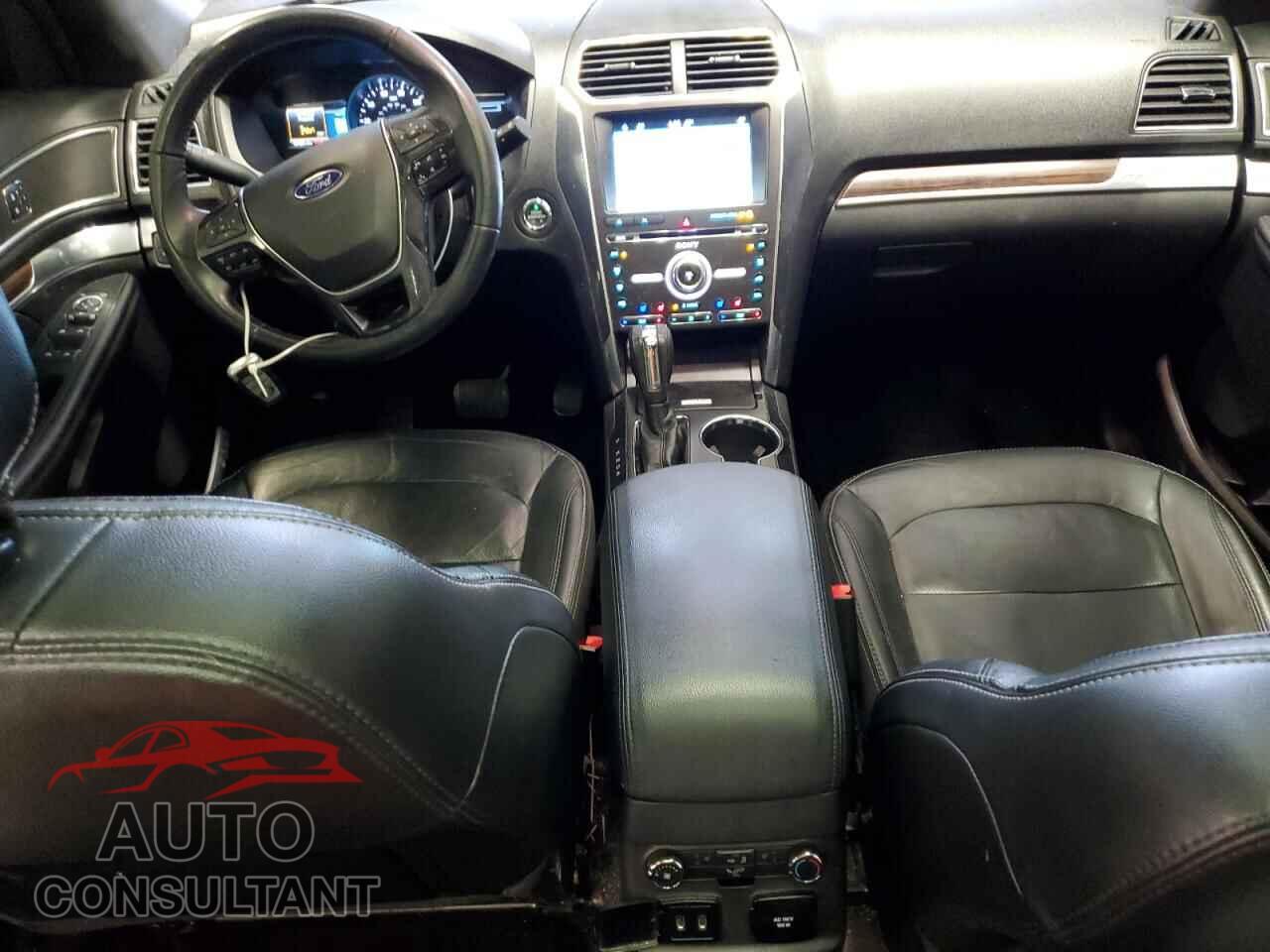 FORD EXPLORER 2018 - 1FM5K8F85JGB66319