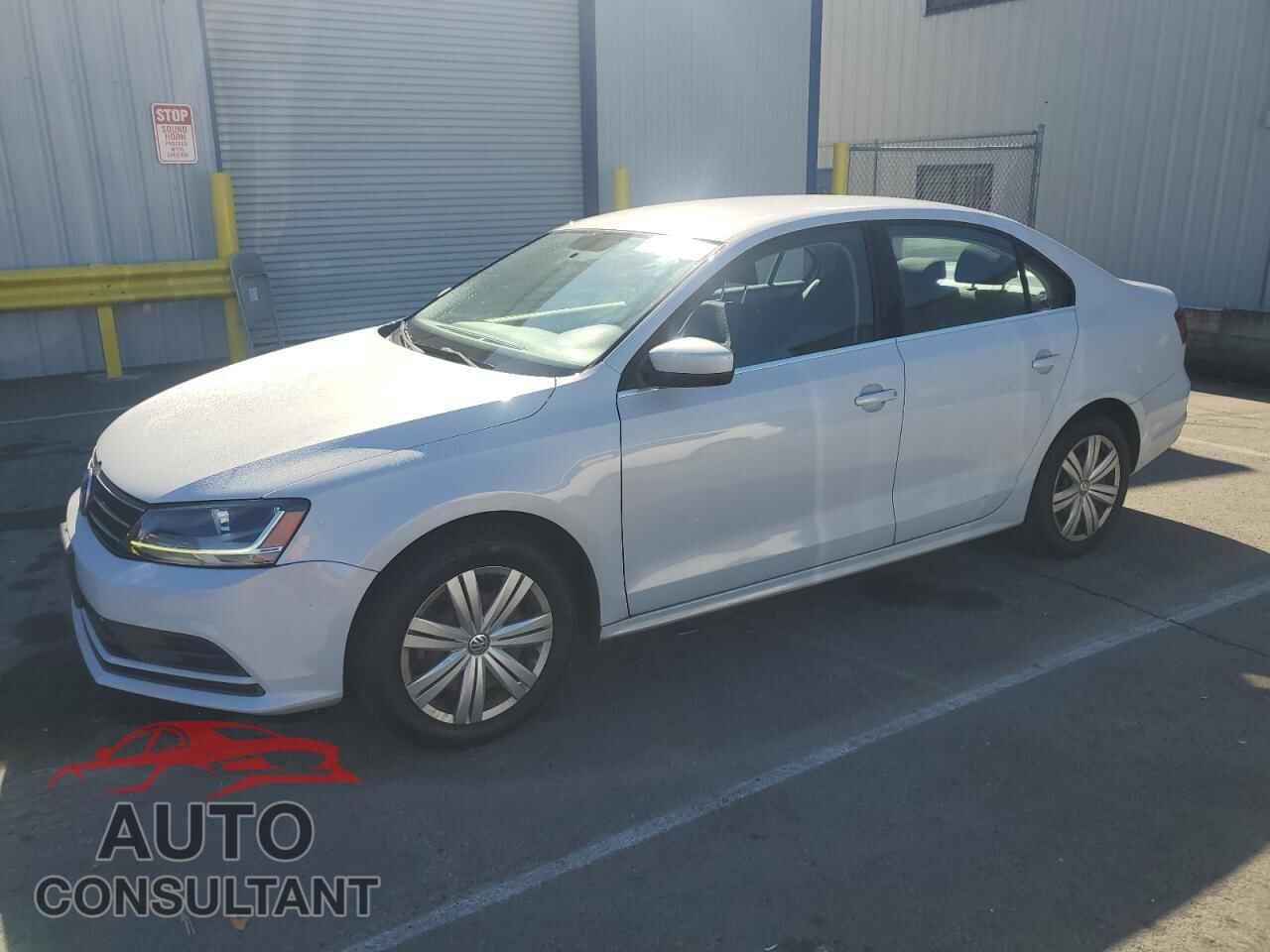 VOLKSWAGEN JETTA 2017 - 3VW2B7AJXHM414461