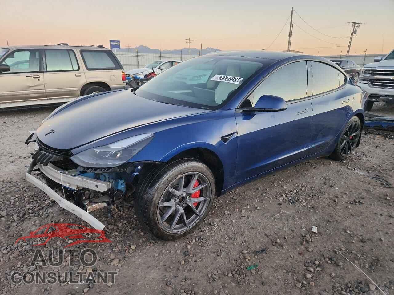TESLA MODEL 3 2022 - 5YJ3E1EB2NF226709