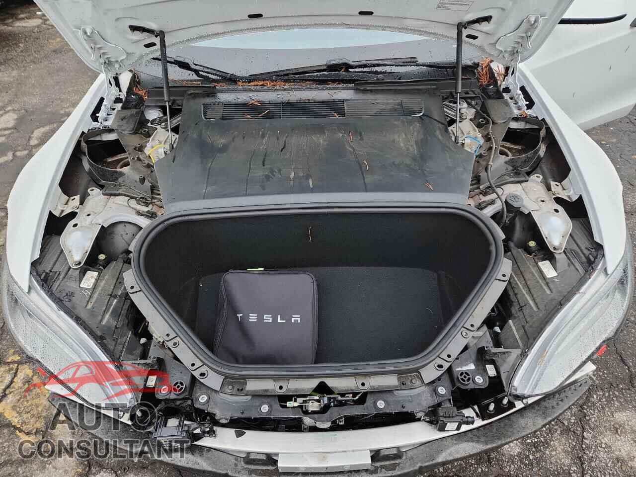 TESLA MODEL S 2022 - 5YJSA1E59NF469838