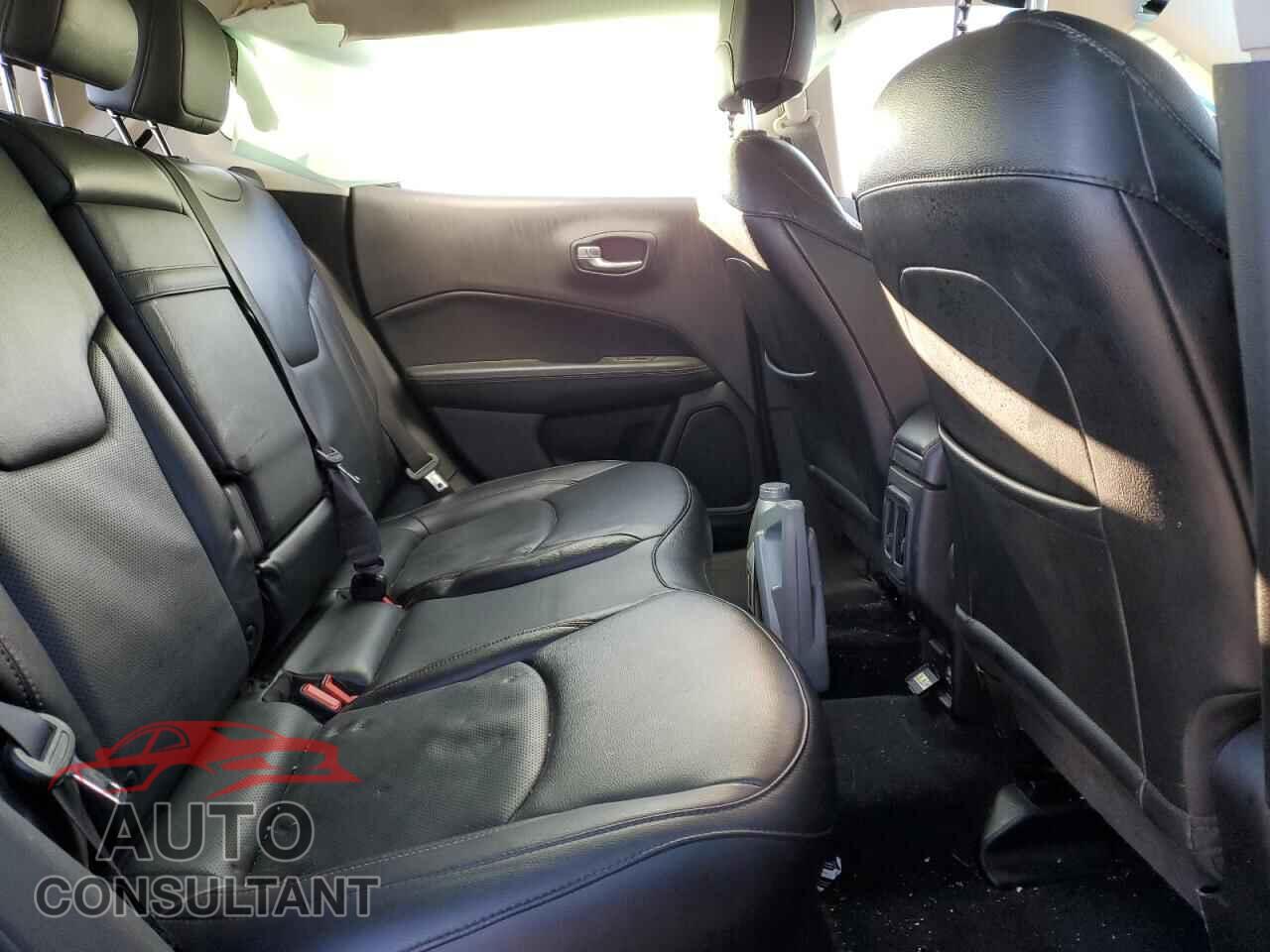 JEEP COMPASS 2019 - 3C4NJDCB2KT740629
