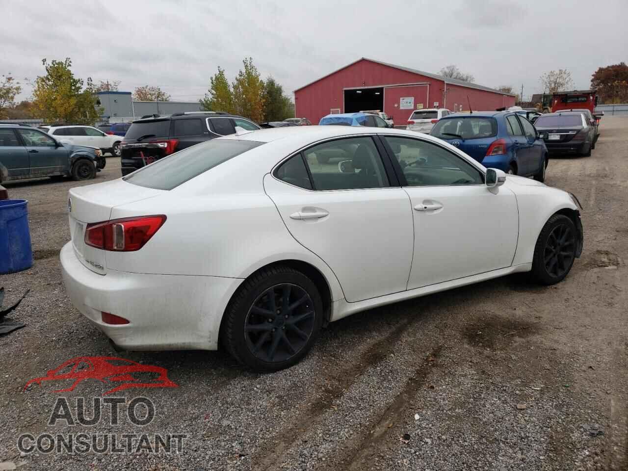 LEXUS IS 2011 - JTHCF5C24B2035359