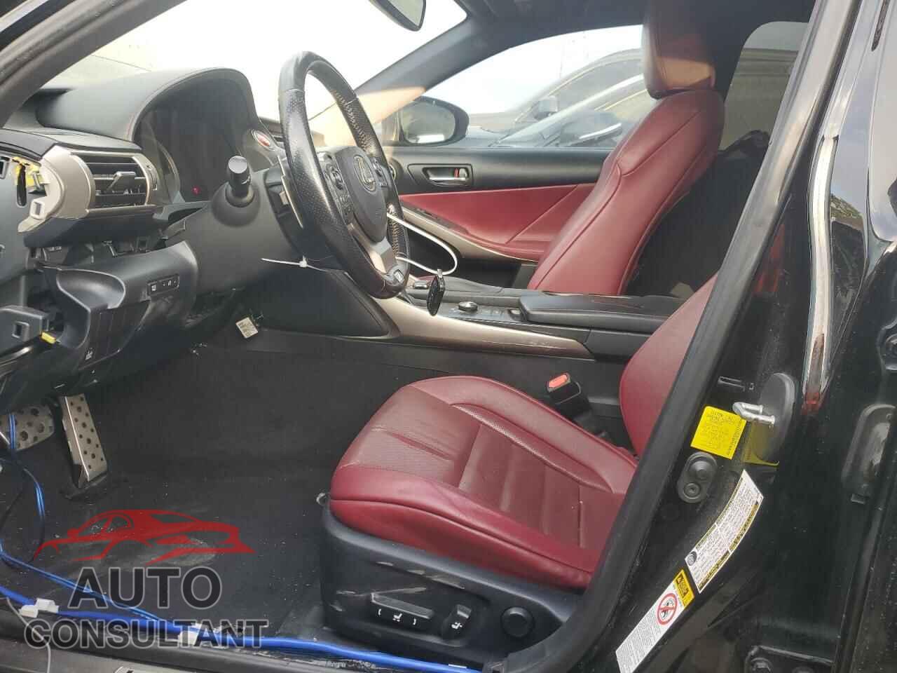 LEXUS IS 2016 - JTHBA1D20G5017187
