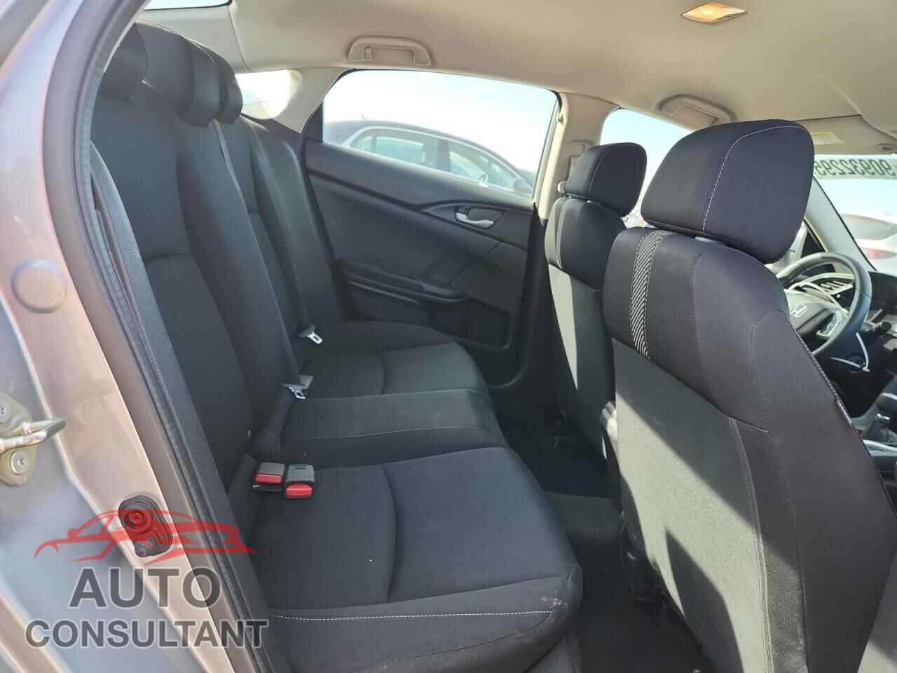 HONDA CIVIC 2017 - 19XFC2E57HE048695